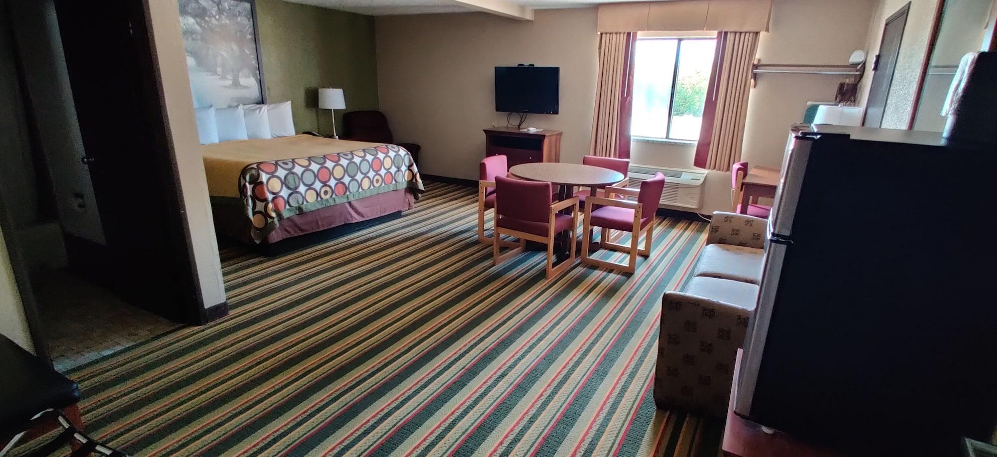 Super 8 By Wyndham Champaign Motel Ngoại thất bức ảnh