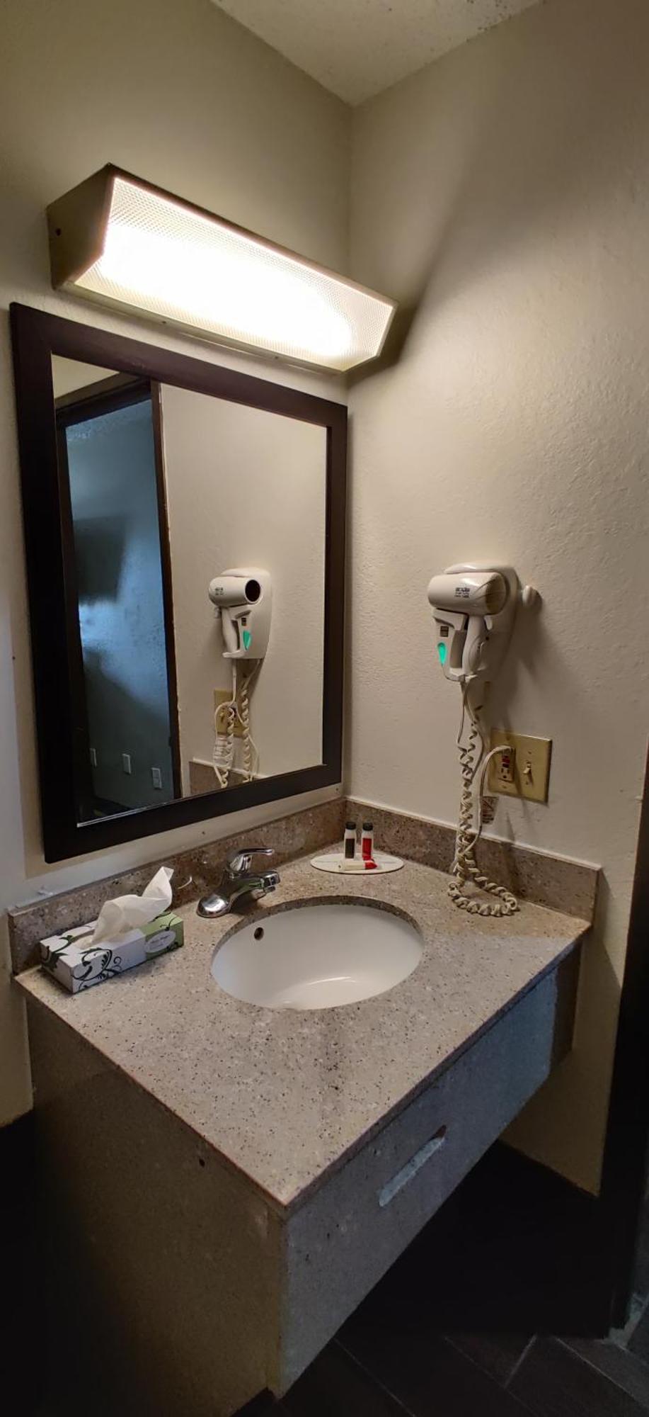 Super 8 By Wyndham Champaign Motel Phòng bức ảnh